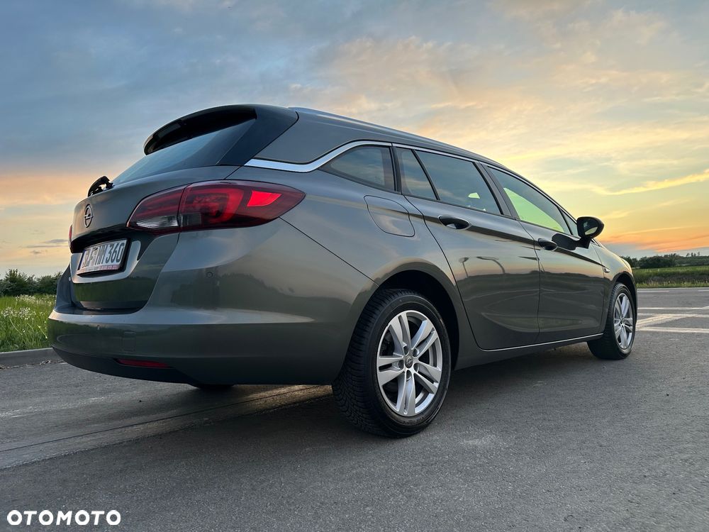 Opel Astra 1.4 Turbo Innovation - 4