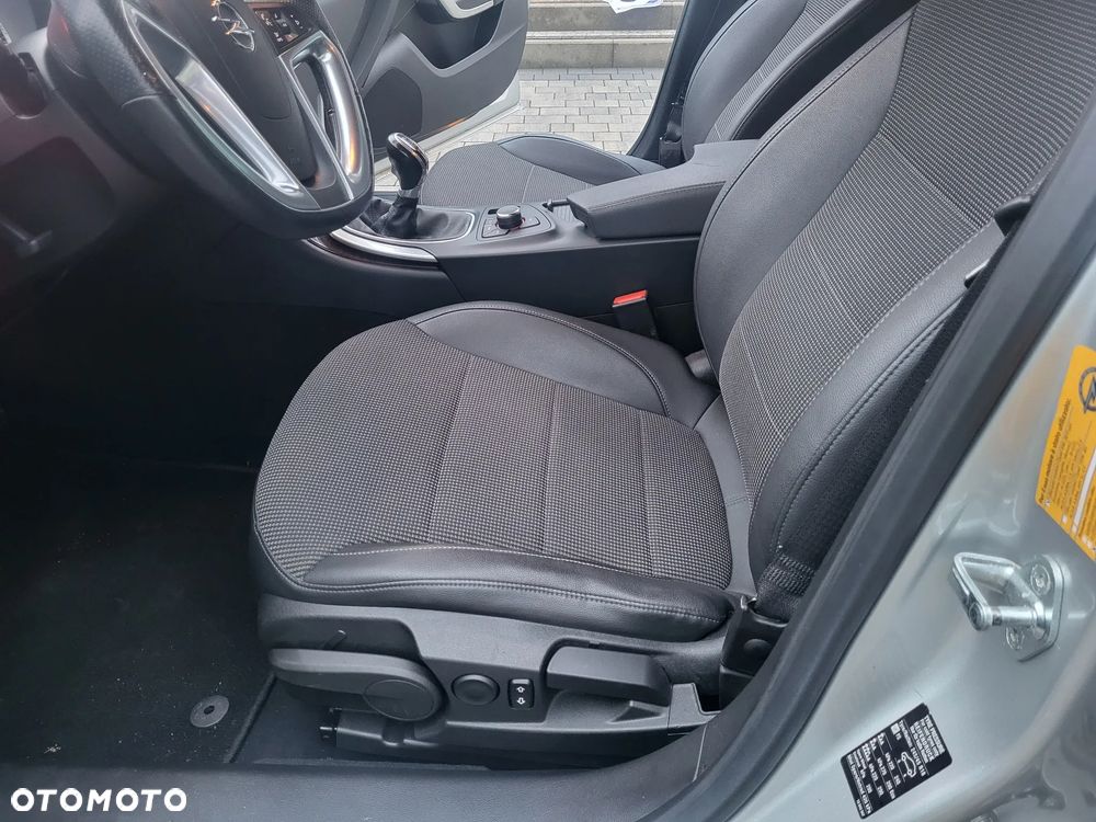 Opel Insignia 2.0 CDTI EcoFLEX Cosmo - 10