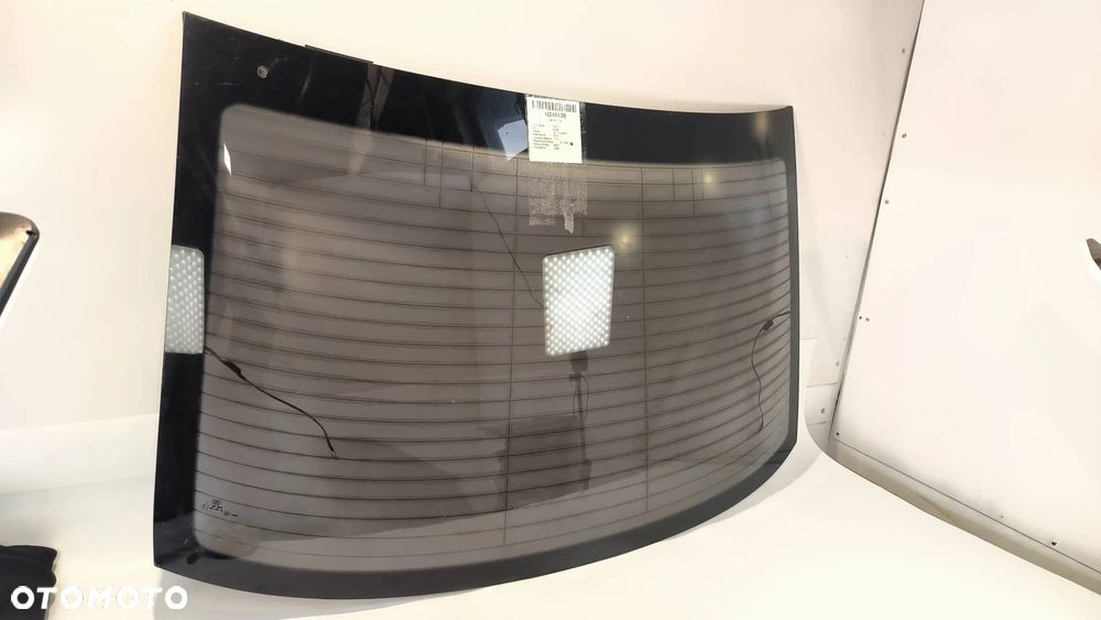 Szyba tył Adui A8 D3 II LIFT nie long - 1