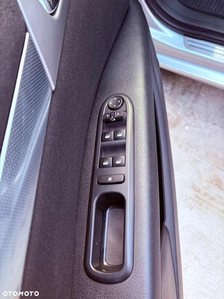 Peugeot 407 2.0 HDi Premium - 12