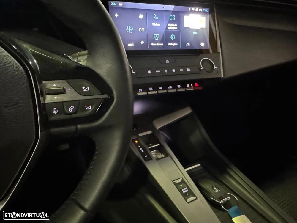 Peugeot 408 1.2 Hybrid Allure e-DCS6 - 19