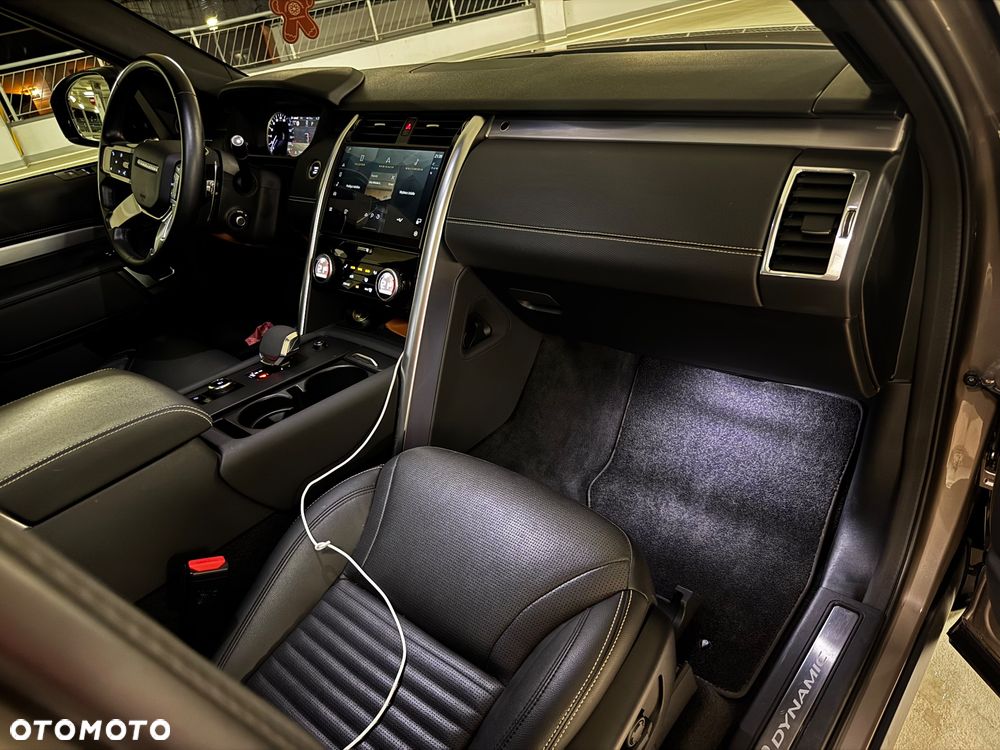 Land Rover Discovery 3.0 D250 mHEV R-Dynamic SE - 6