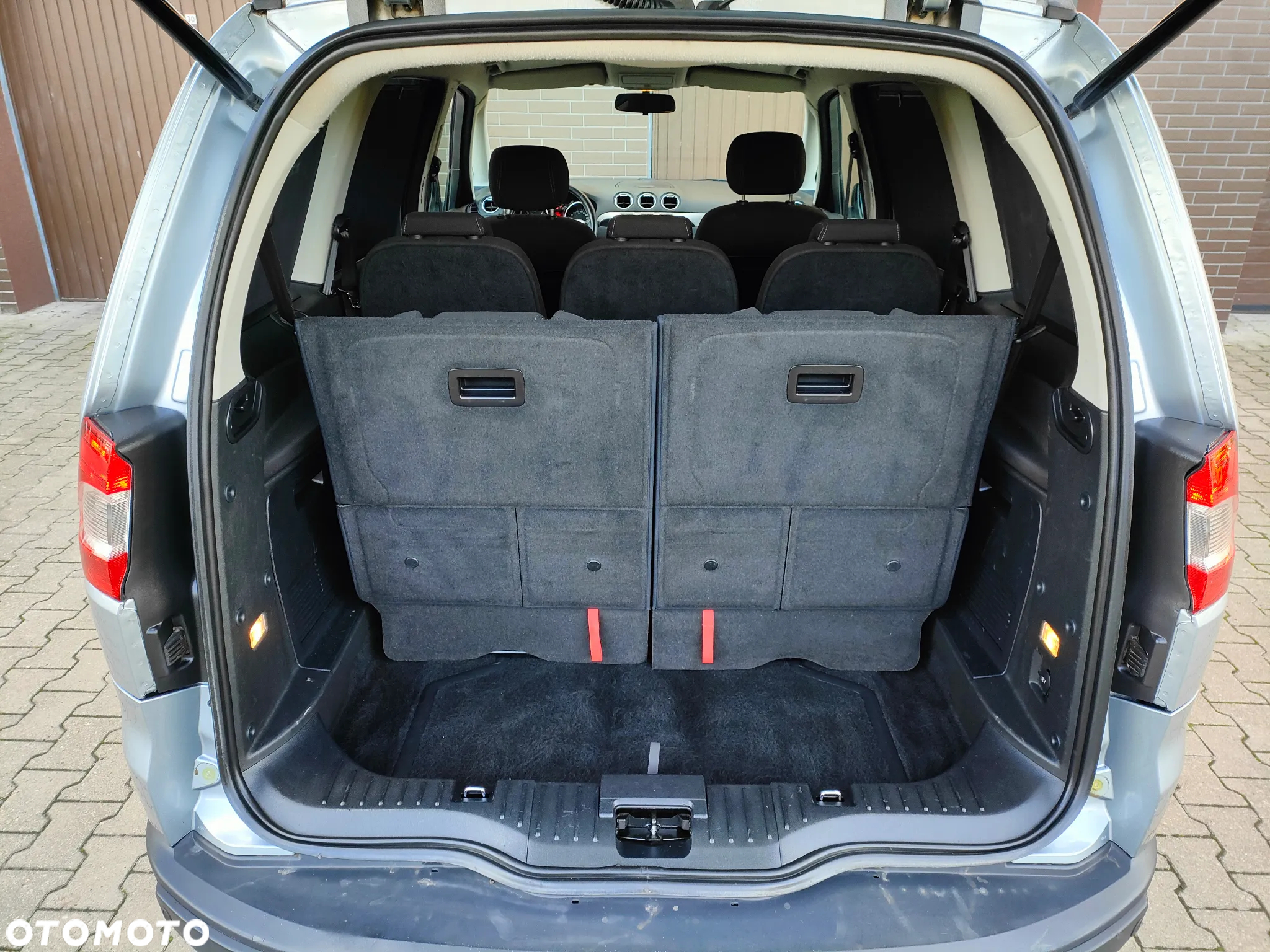 Ford Galaxy 2.0 TDCi Trend - 17