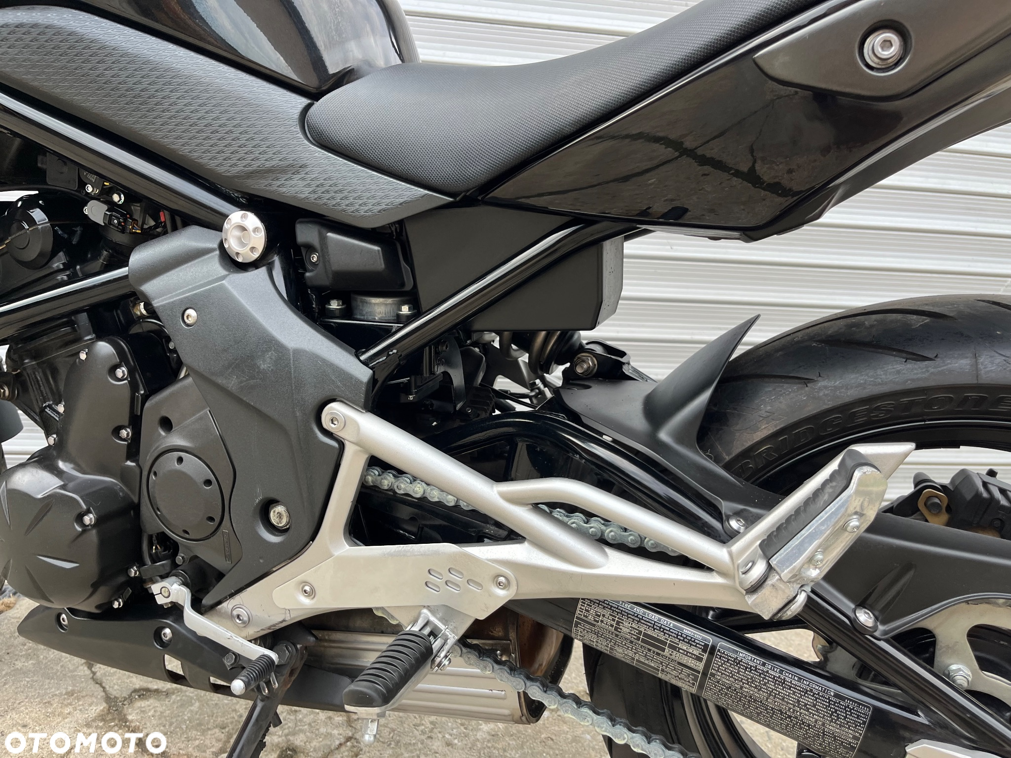 Kawasaki ER - 12