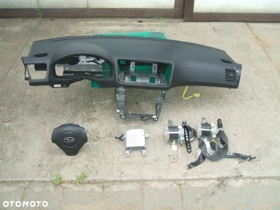 SUBARU OUTBACK airbag deska rozdzielcza konsola - 1