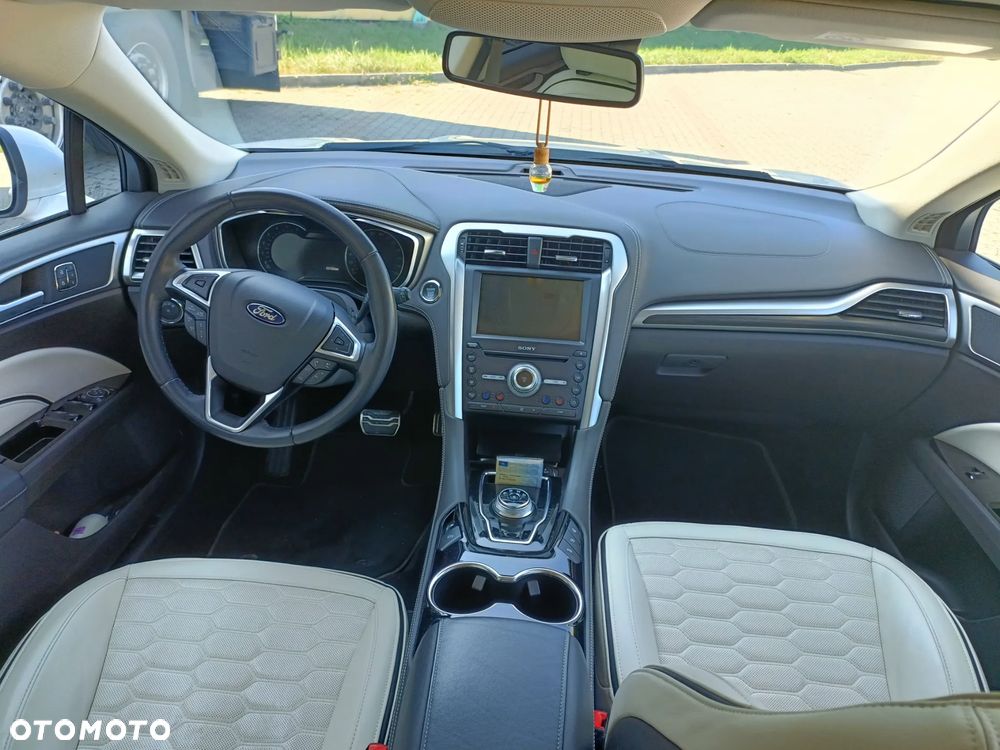Ford Mondeo 2.0 EcoBlue Allrad VIGNALE - 13