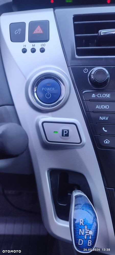 Toyota Prius+ (Hybrid) - 18