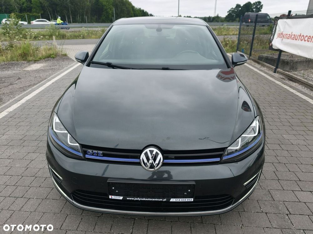 Volkswagen Golf - 5