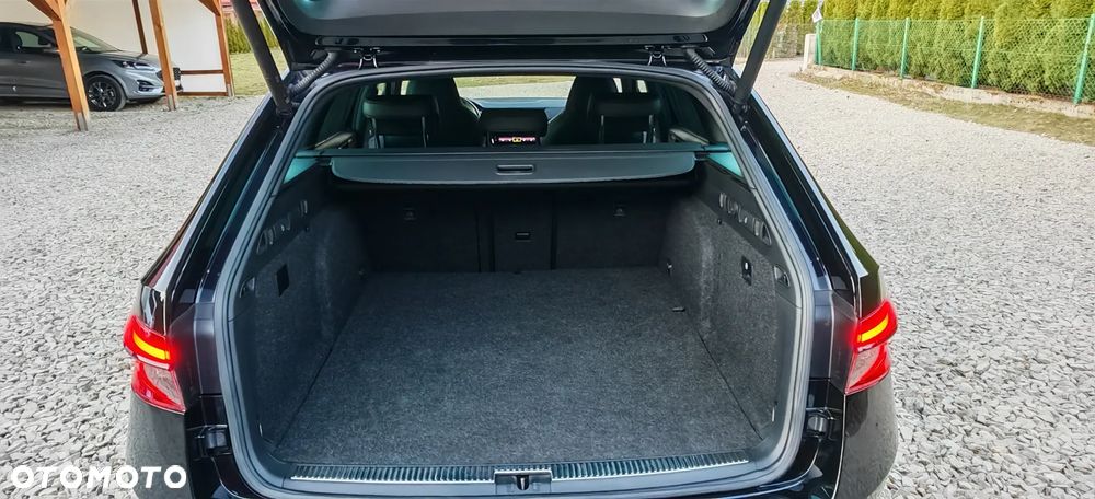 Skoda Superb 1.4 TSI Plug-In Hybrid Sportline DSG - 35