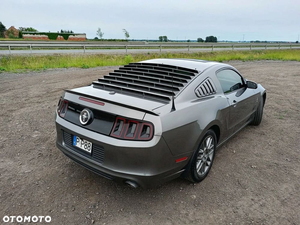 Ford Mustang 3.7 V6 Premium - 8