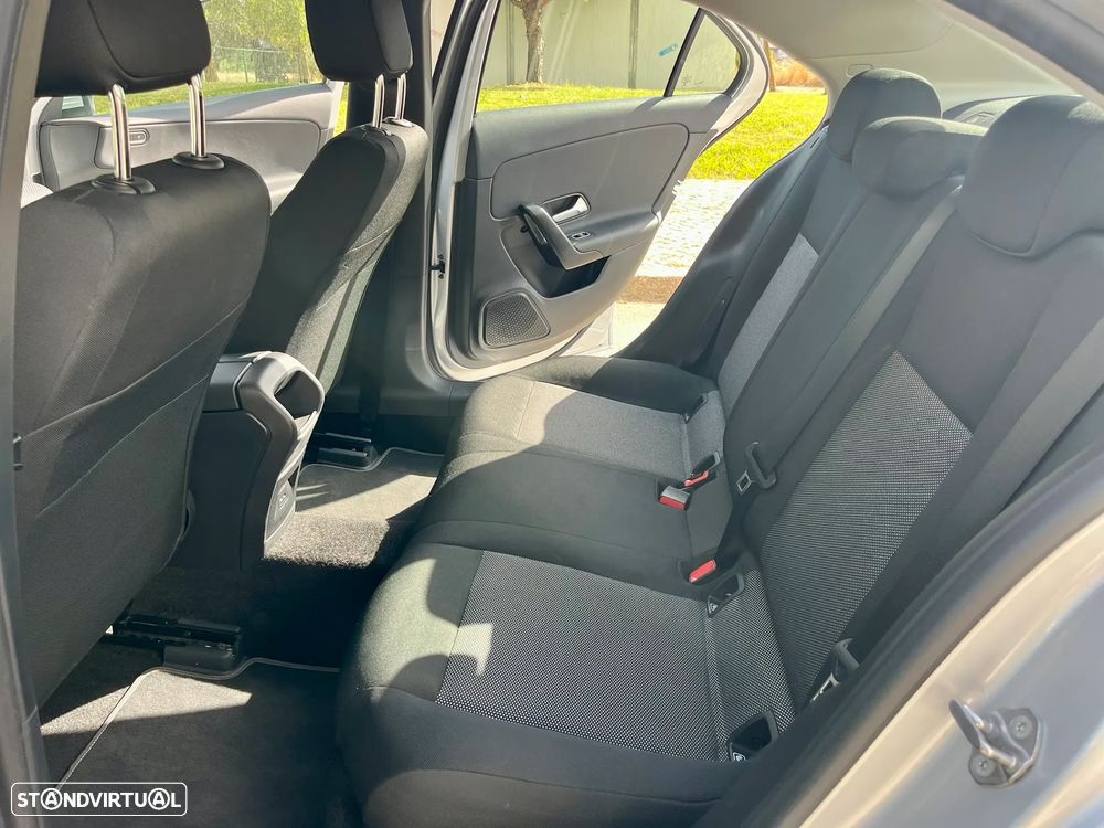 Mercedes-Benz A 180 d 7G-DCT Progressive - 10