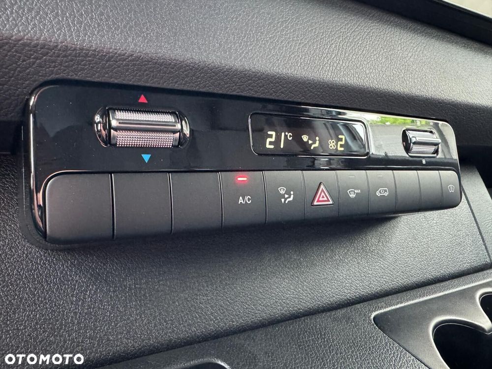 Mercedes-Benz Sprinter Furgon 319 CDI L3H2 - 26