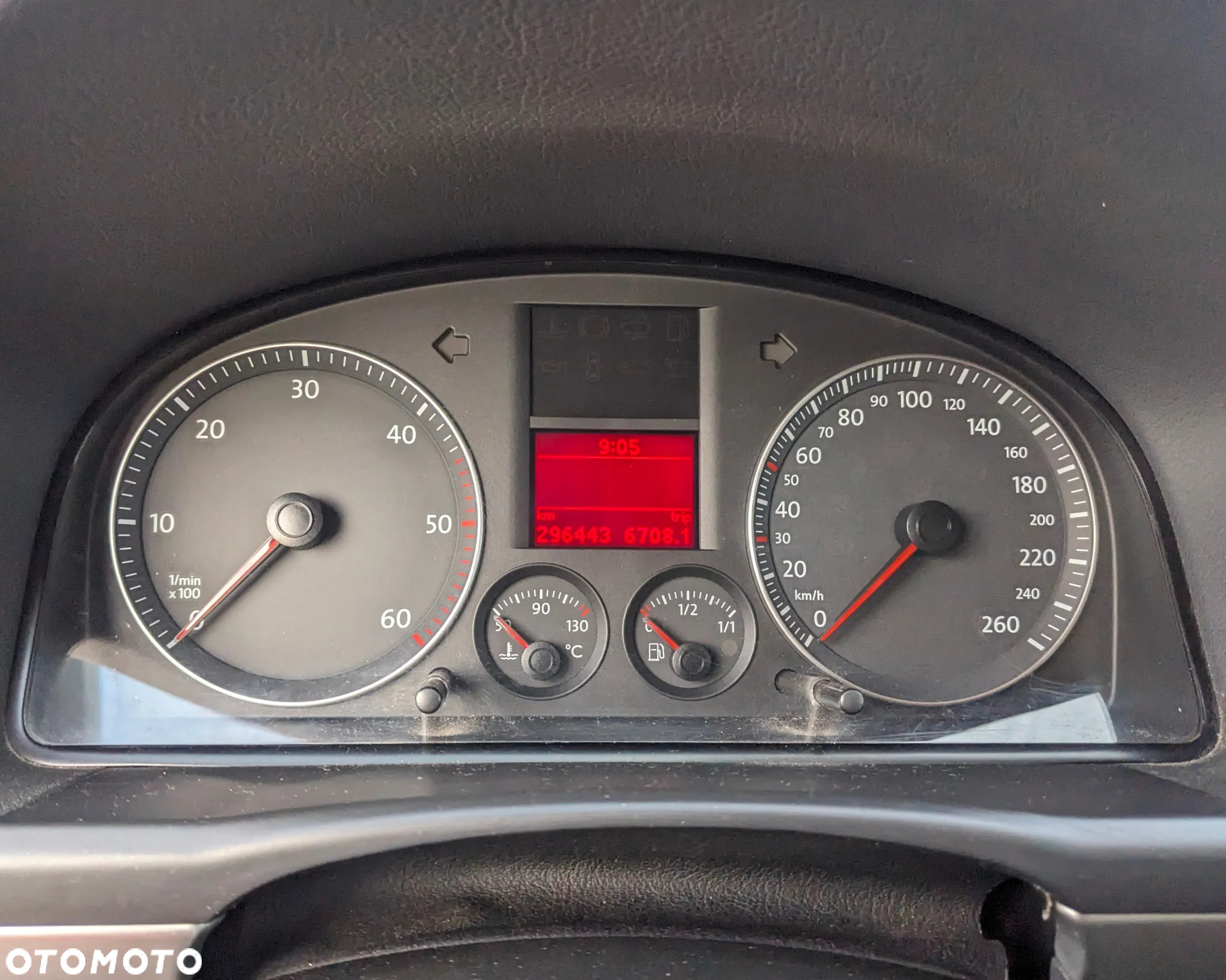 Volkswagen Touran 2.0 TDI LA7W na części - 18