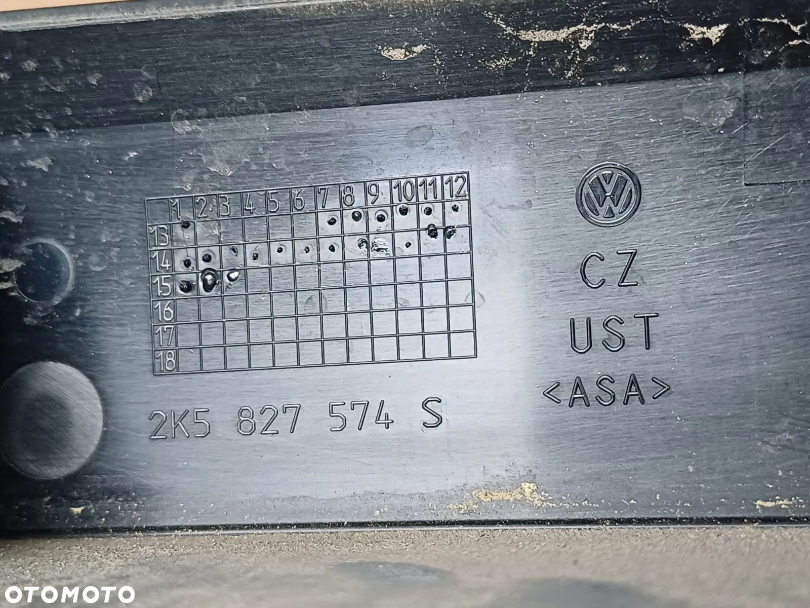 VW CADDY Blenda listwa klapa tył 2K5827547S - 4