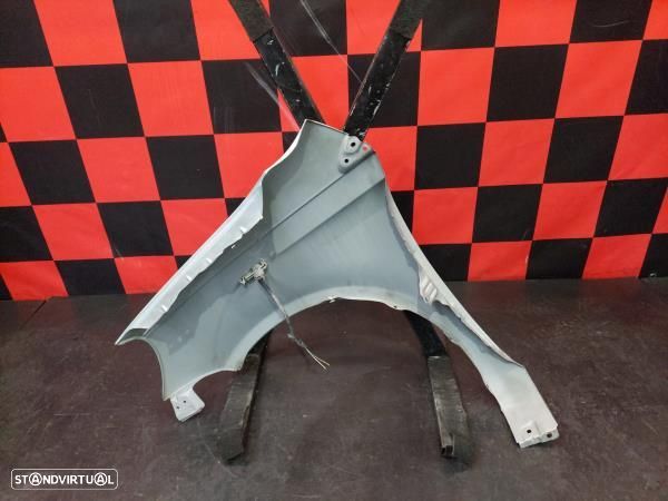 Guarda Lamas Direito Toyota Yaris (_P1_) - 2