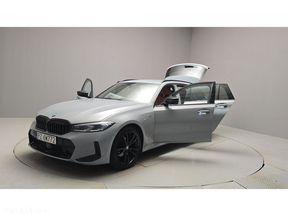BMW Seria 3 320d xDrive M Sport - 9
