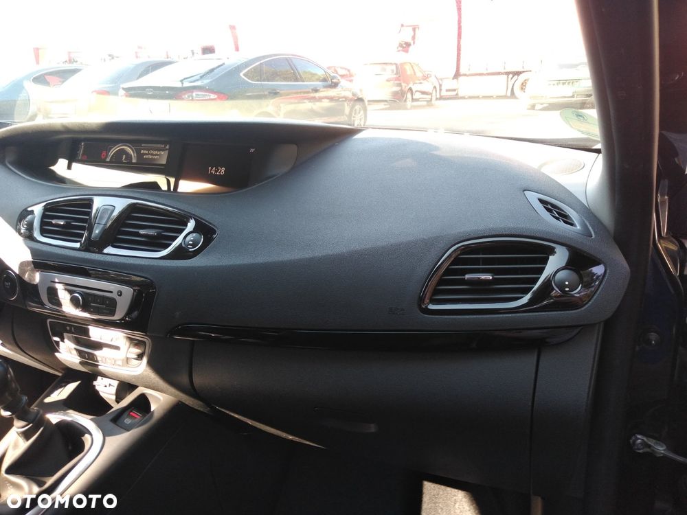 Renault Scenic Energy TCe 130 S&S Xmod Bose Edition - 12