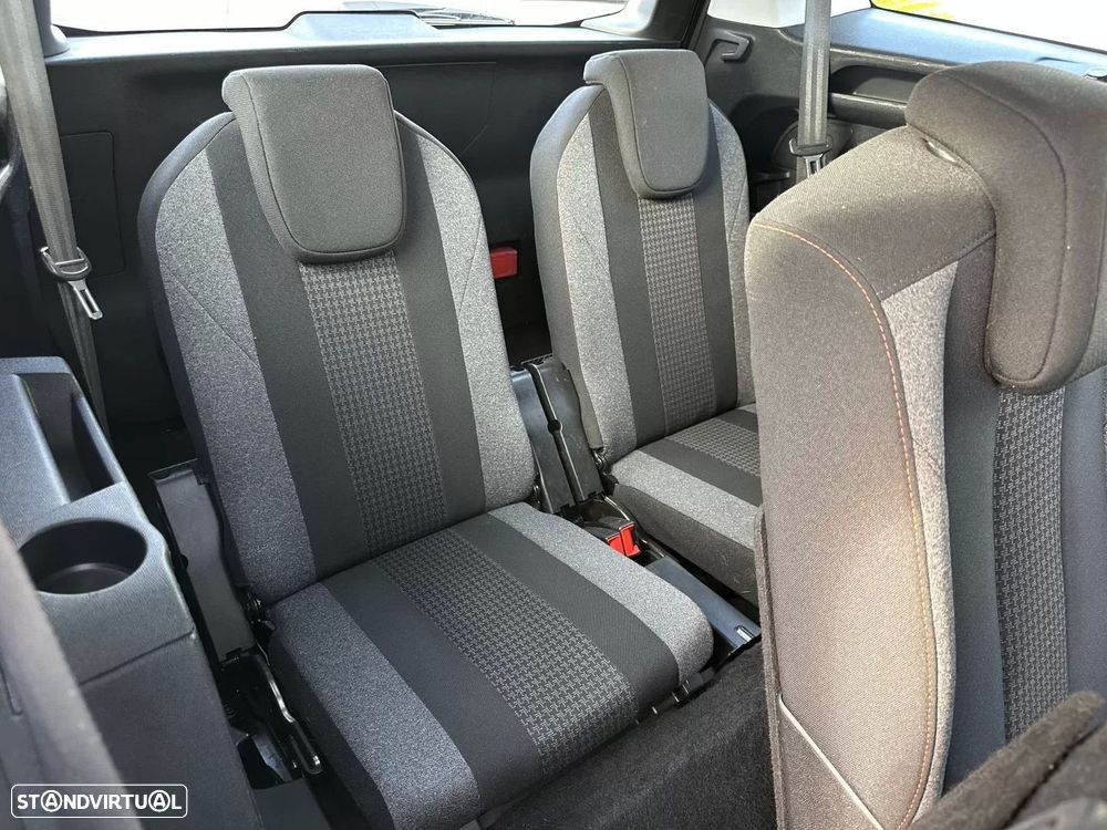 Peugeot 5008 1.2 PureTech Allure - 35
