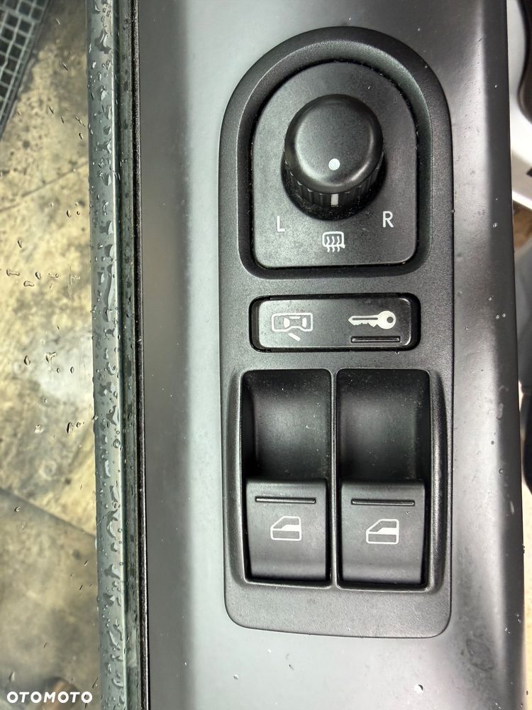 Volkswagen T5 Multivan California Caravelle - 29