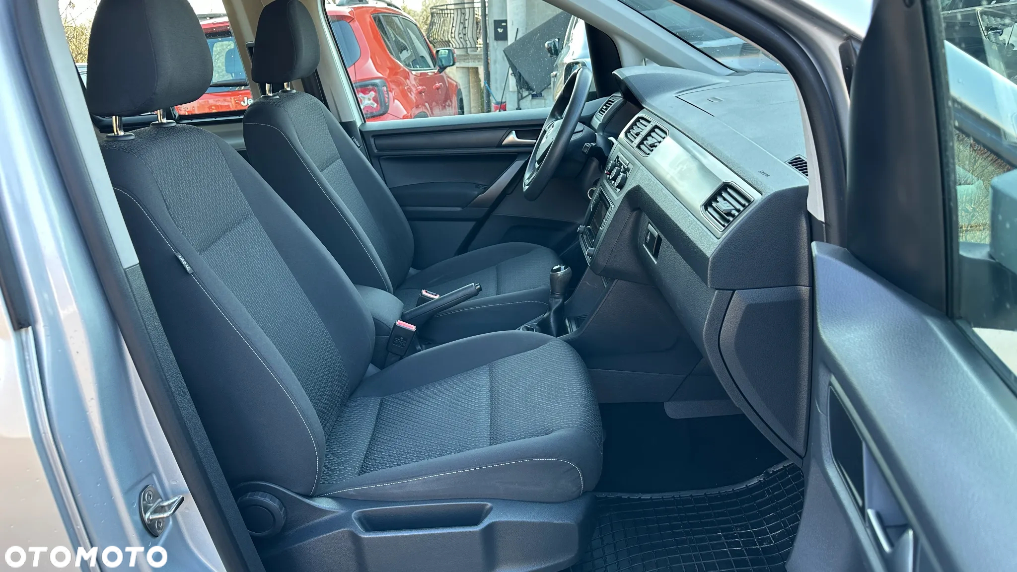 Volkswagen Caddy - 22
