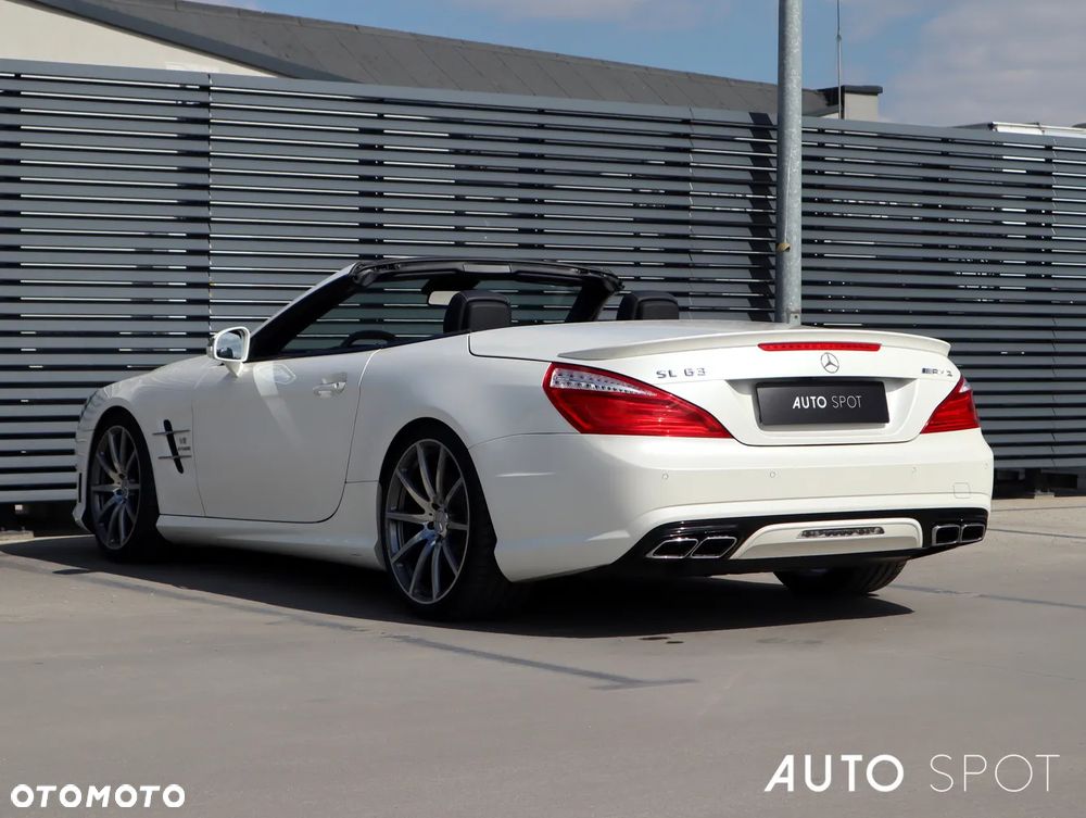 Mercedes-Benz SL 63 AMG AMG Speedshift MCT 7-Gang Sportgetriebe Edition 1 - 5