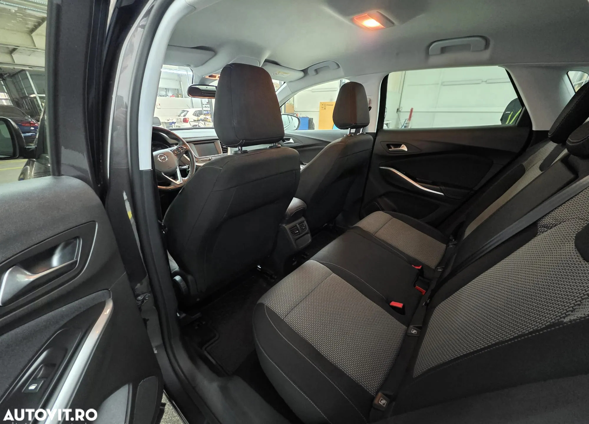 Opel Grandland X - 17