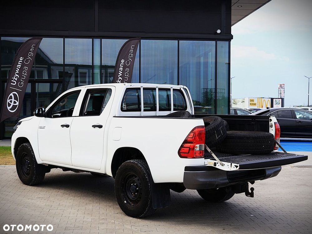 Toyota Hilux 2.4 D-4D Double Cab DLX 4x4 - 4