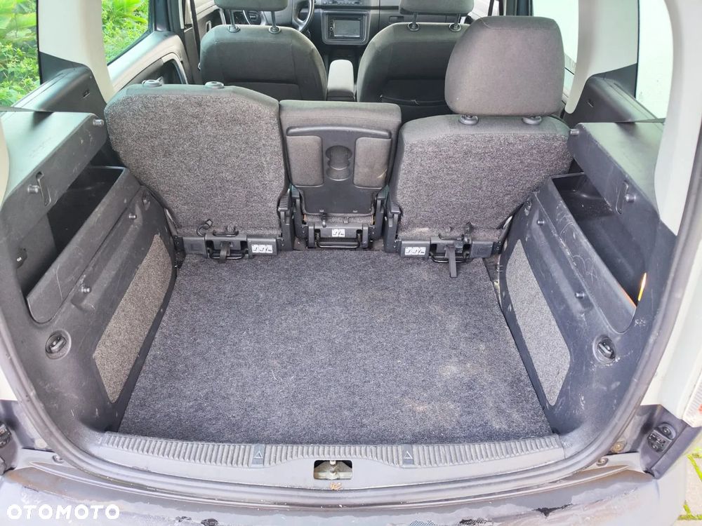 Skoda Roomster 1.6 16V Scout PLUS EDITION - 15