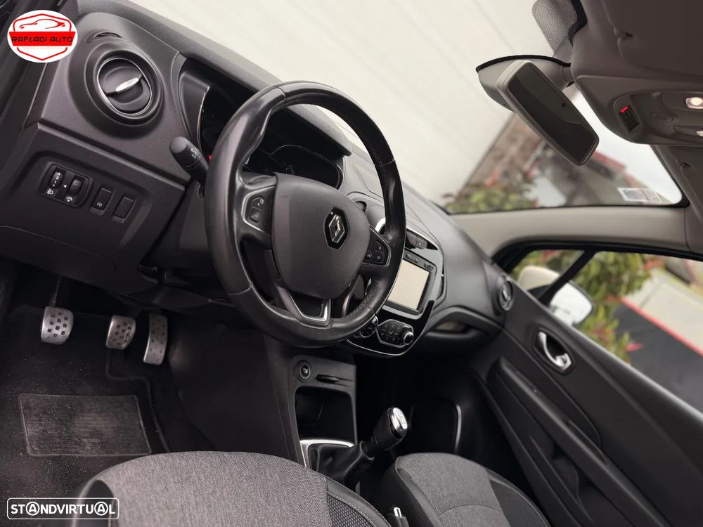Renault Captur 1.5 dCi Exclusive - 12