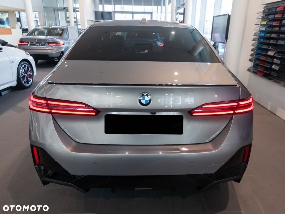 BMW Seria 5 520d xDrive mHEV M Sport - 5
