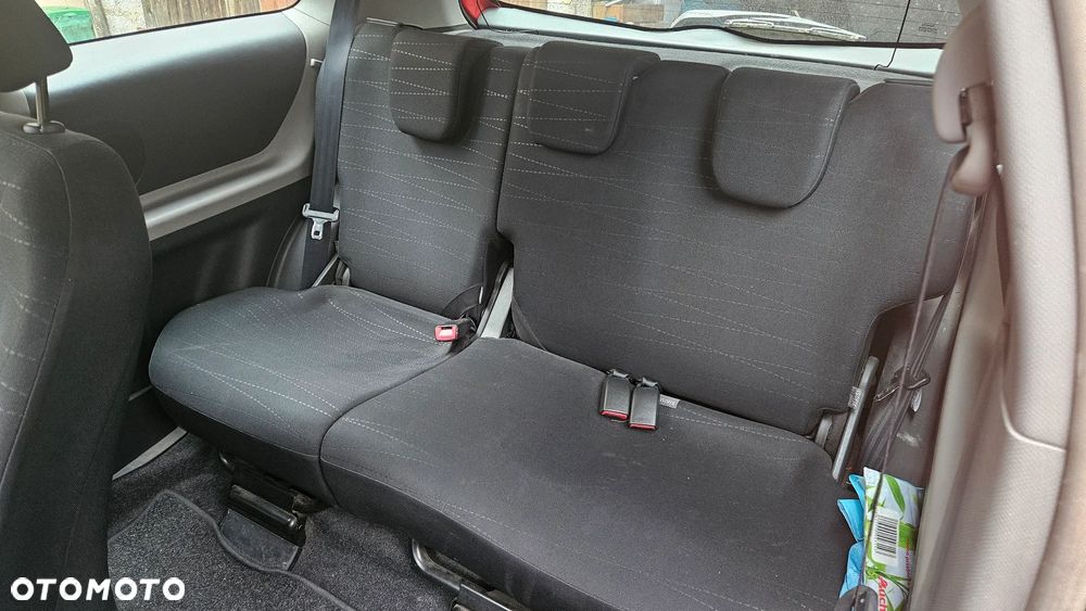 Toyota Yaris 1.3 VVT-i Sol - 11