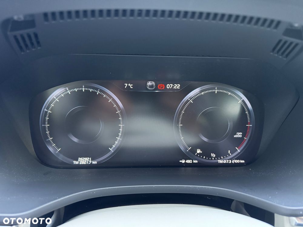 Volvo XC 60 B4 D AWD Momentum Pro - 12