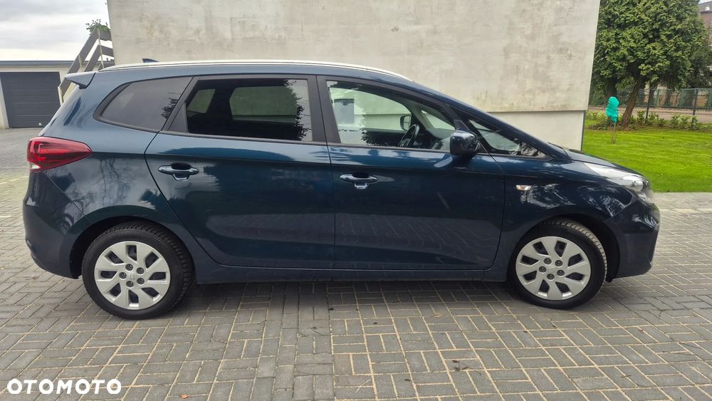 Kia Carens 1.6 GDI Dream Team Edition - 6