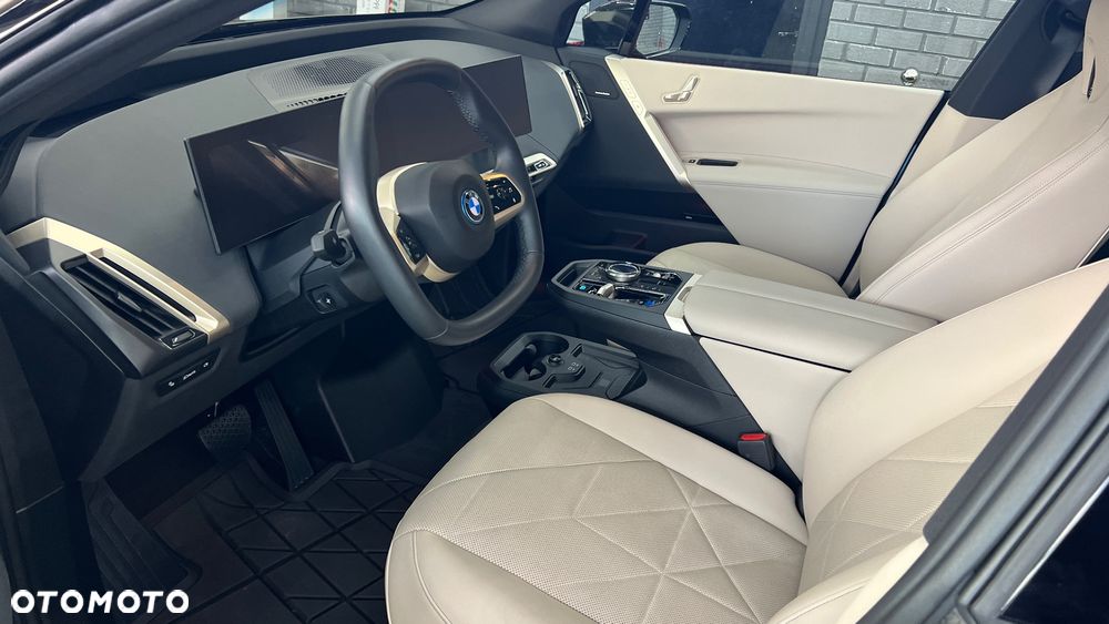 BMW iX M60 111.5kWh Signature - 30
