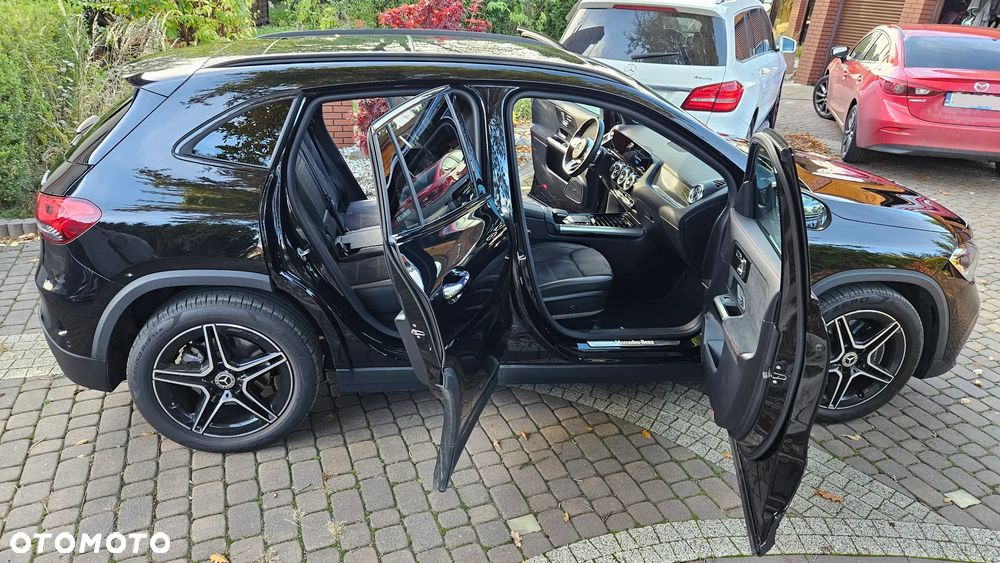 Mercedes-Benz GLA 250 4-Matic AMG Line - 16
