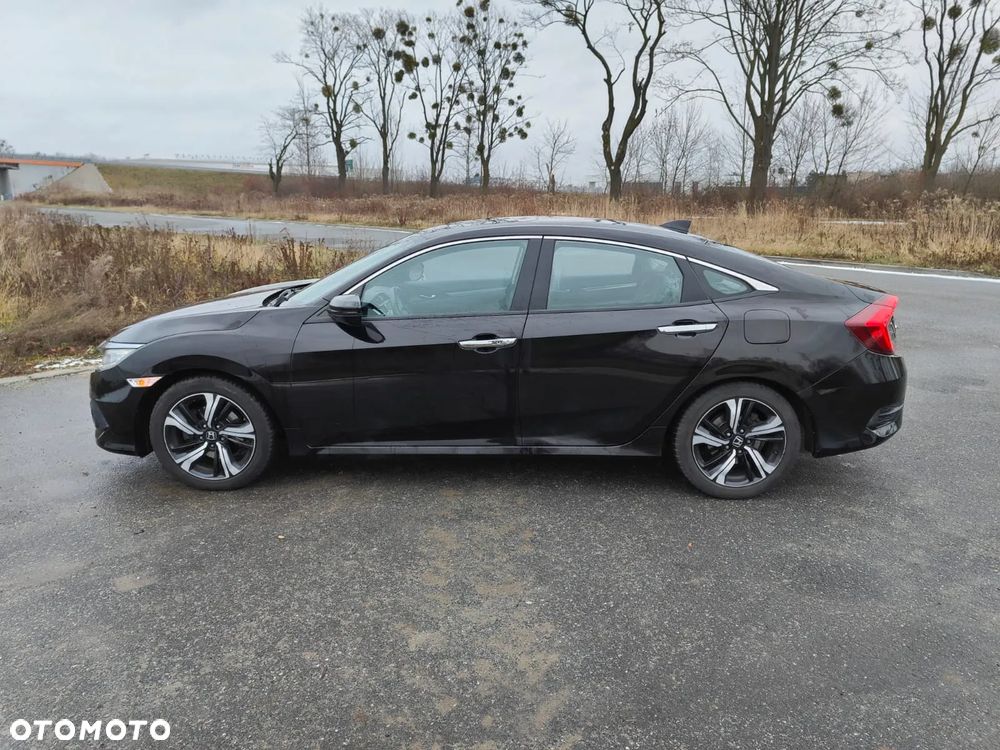 Honda Civic 1.5 T Executive - 2