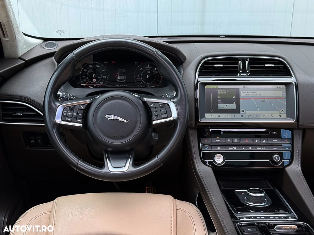 Jaguar F-Pace 20d AWD Portfolio - 20
