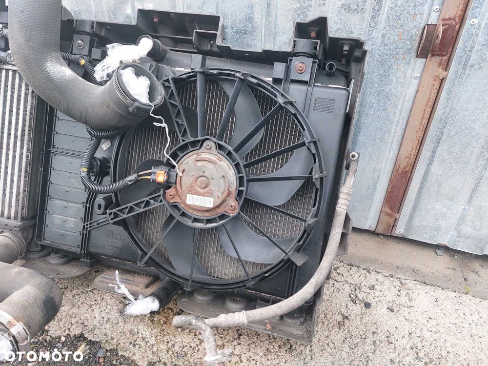 Citroen C5 III LIFT Peugeot 508 2.0 HDI 163km Pas Przedni chłodnice - 3