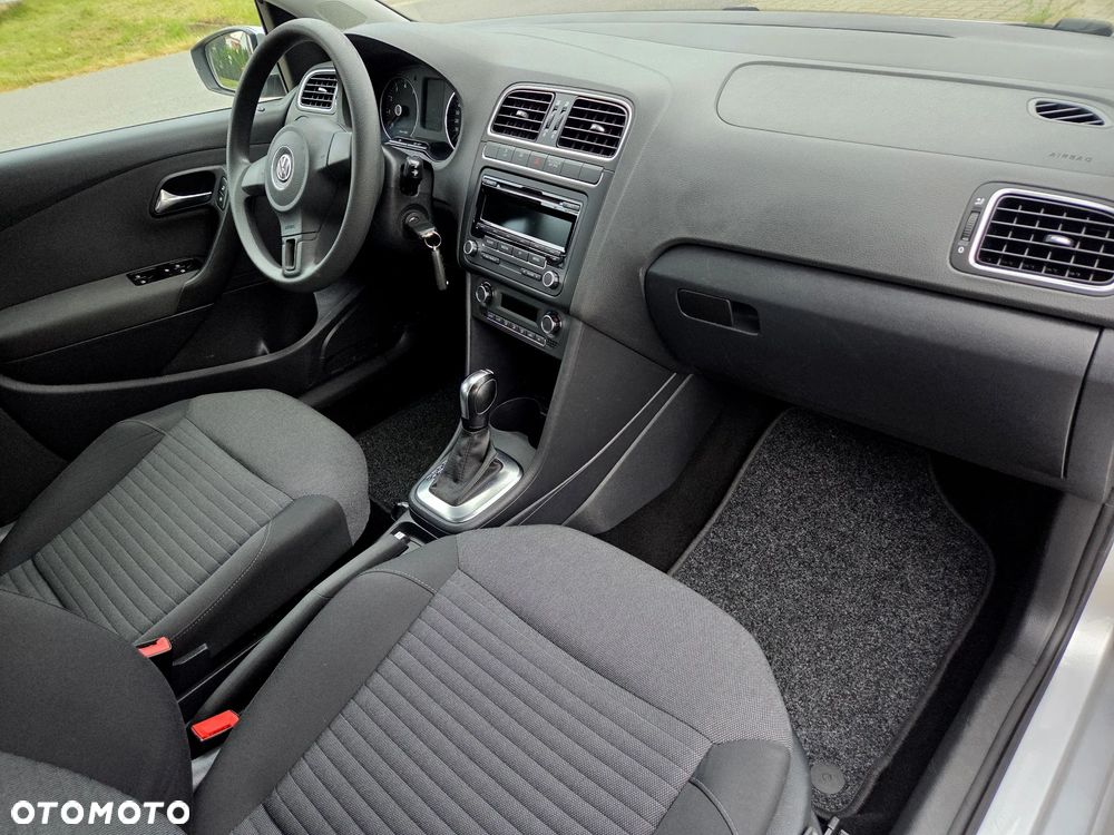 Volkswagen Polo - 13