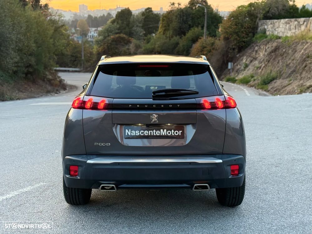 Peugeot 2008 1.2 PureTech Allure Pack EAT8 - 11