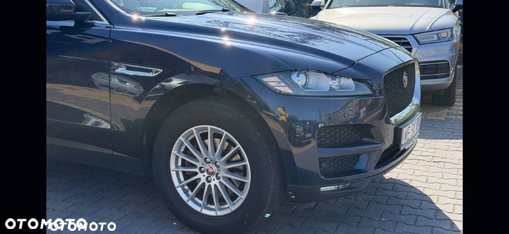 Jaguar F-Pace - 4