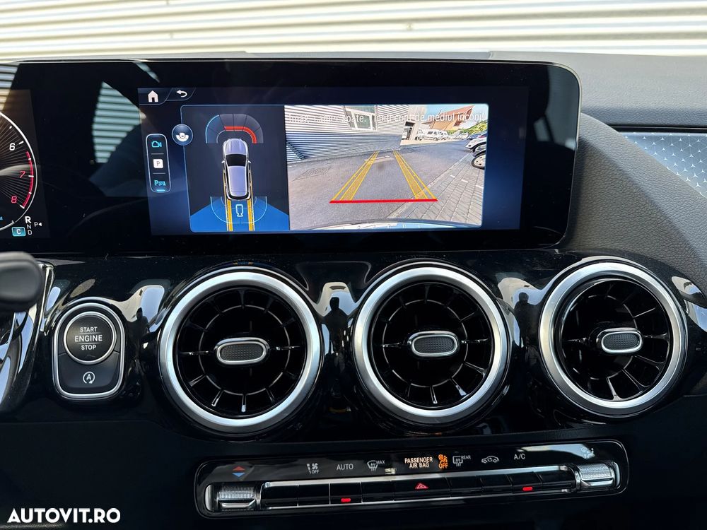 Mercedes-Benz GLA 180 7G-DCT Entry - 11