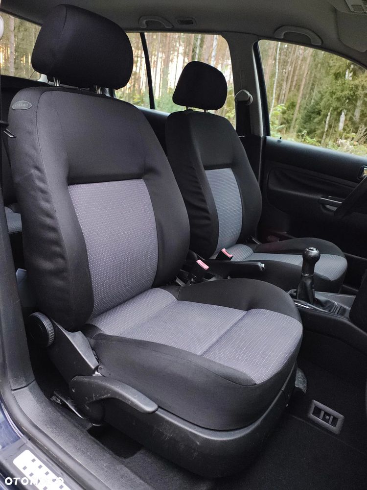 Volkswagen Golf - 30