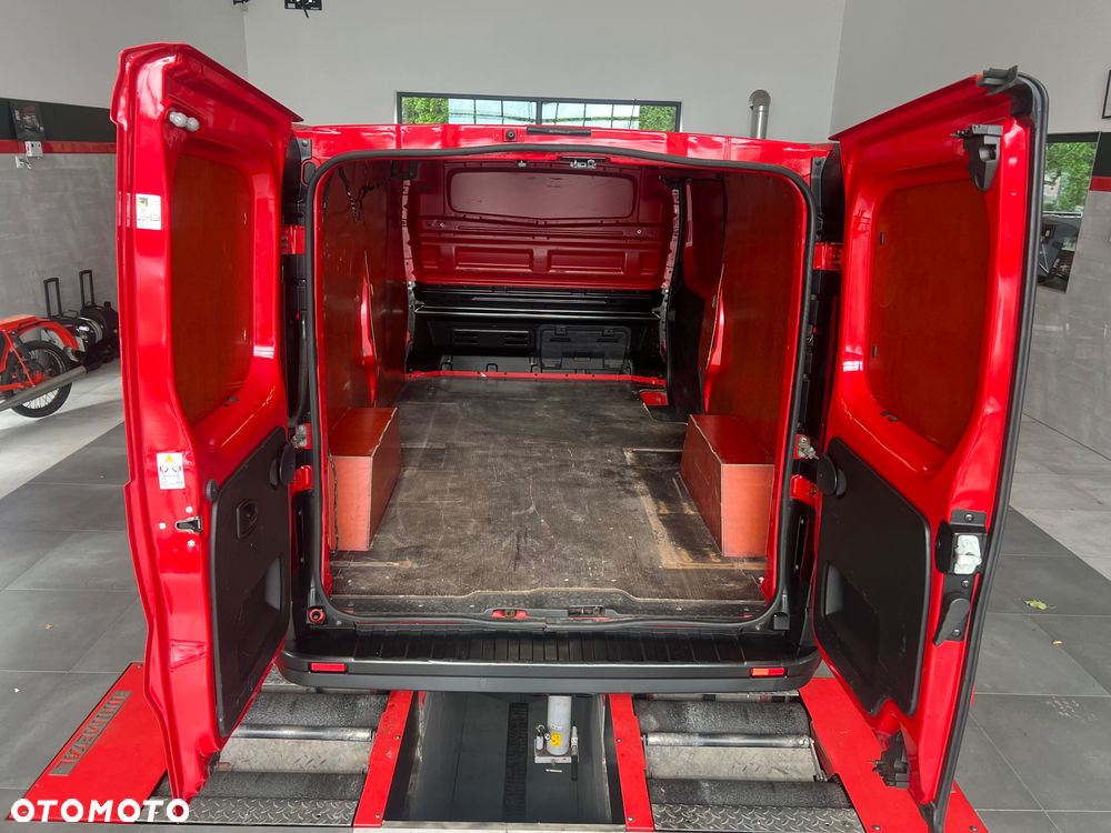Renault Trafic - 26