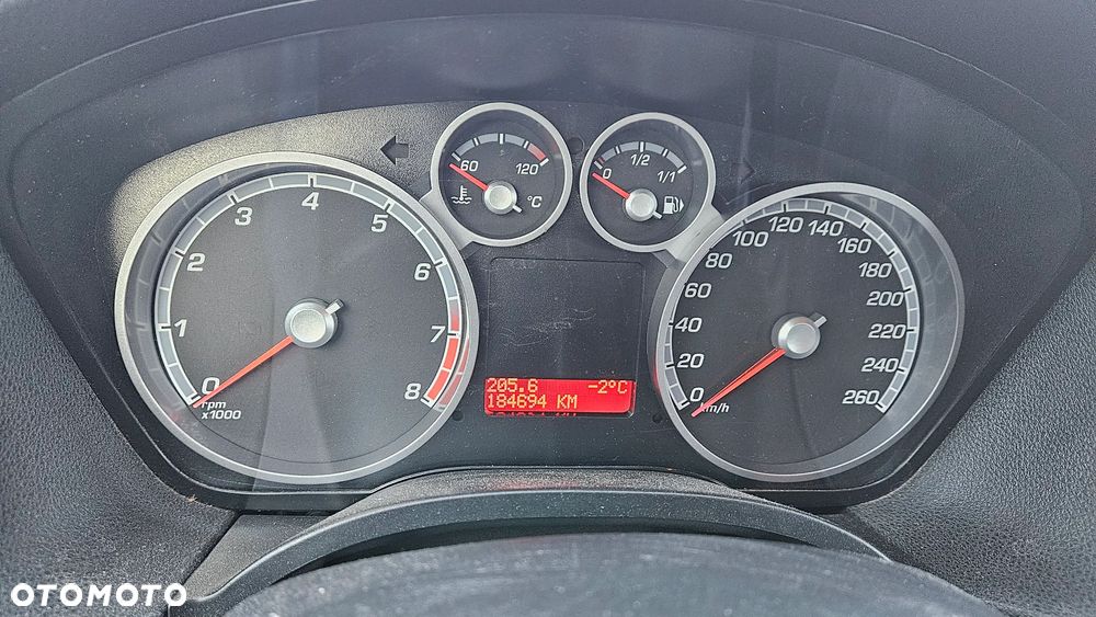 Ford Focus 2.5 ST - 10