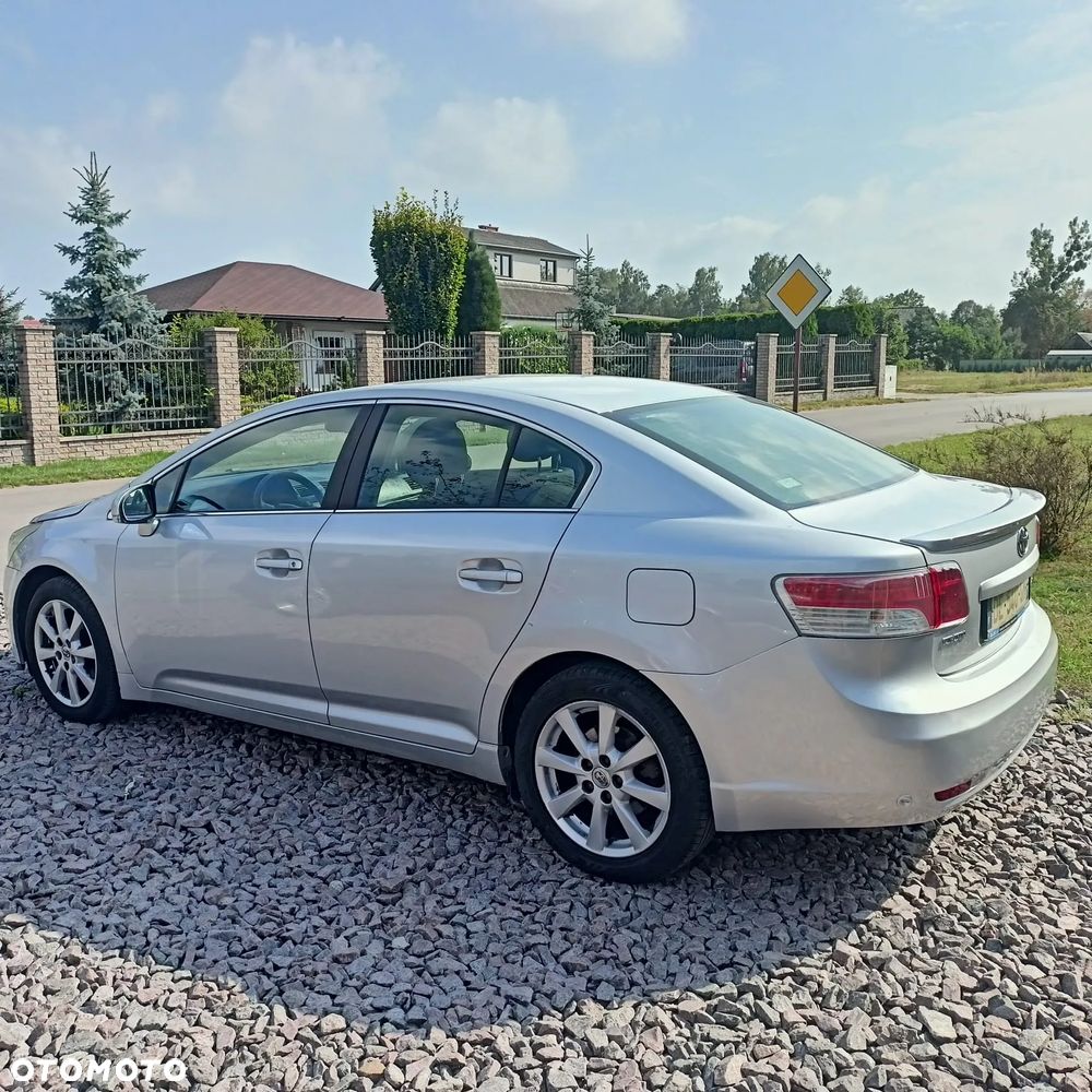 Toyota Avensis 2.0 D-4D Sol plus - 13