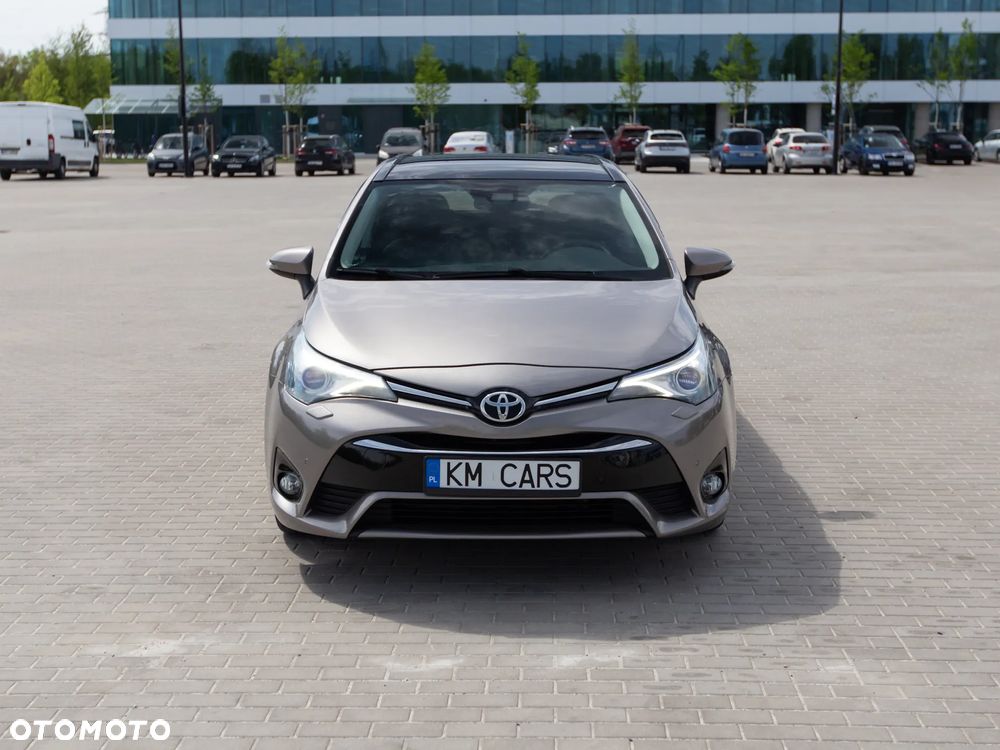 Toyota Avensis 2.0 D-4D Premium - 3