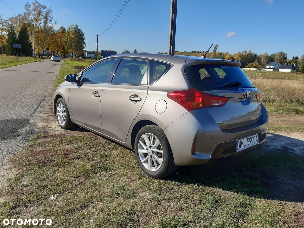 Toyota Auris - 7