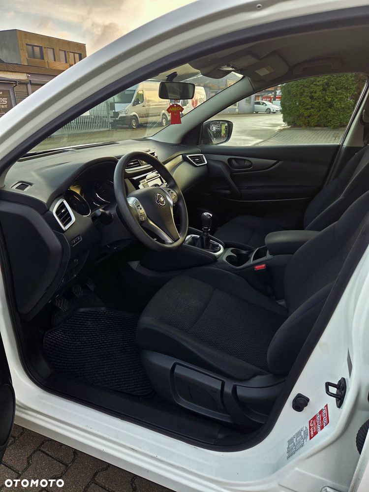Nissan Qashqai 1.2 DIG-T Visia - 9