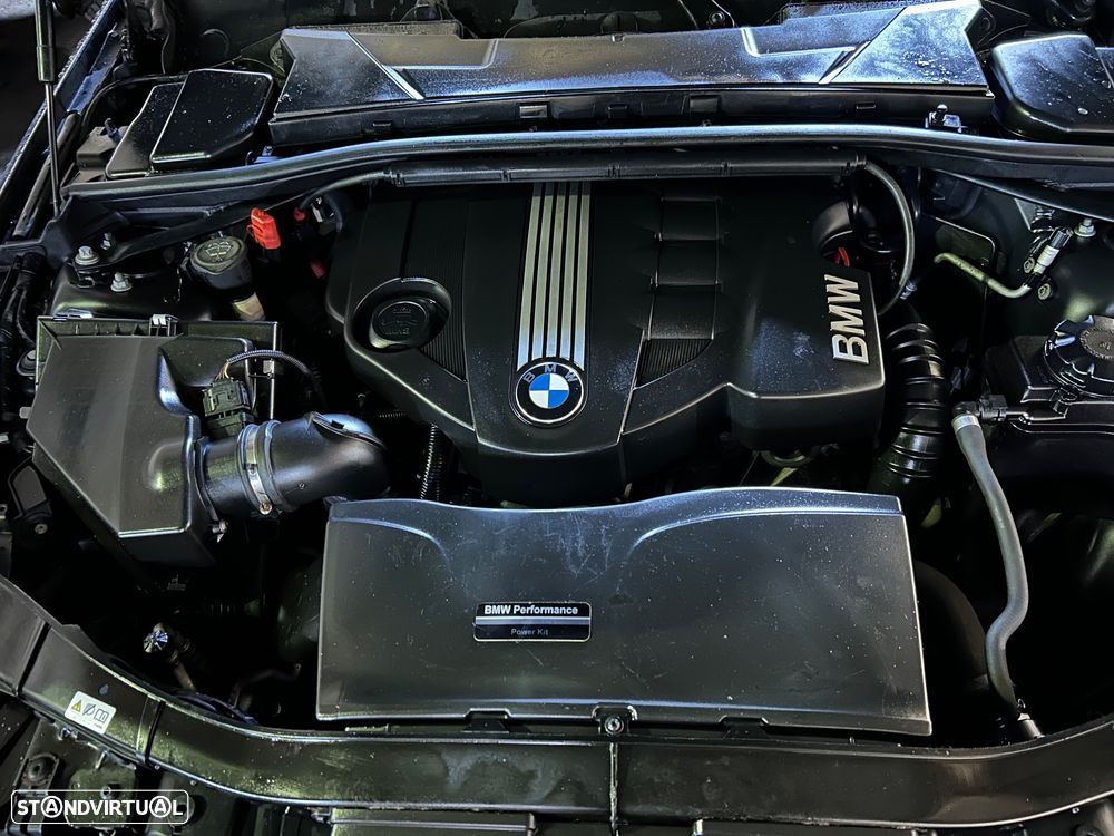 BMW 320 d Coupe - 29